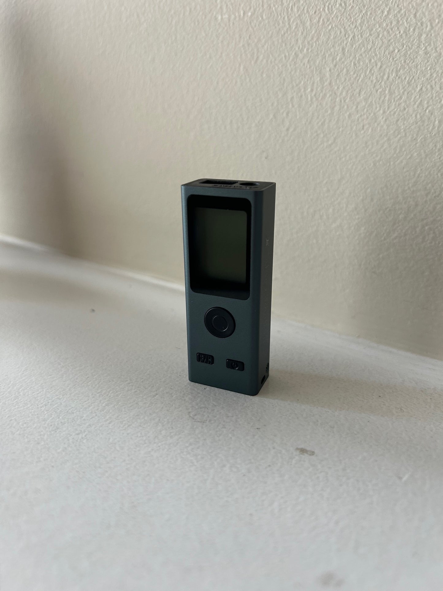 MICRO - Laser distance measurer. Professional quality.